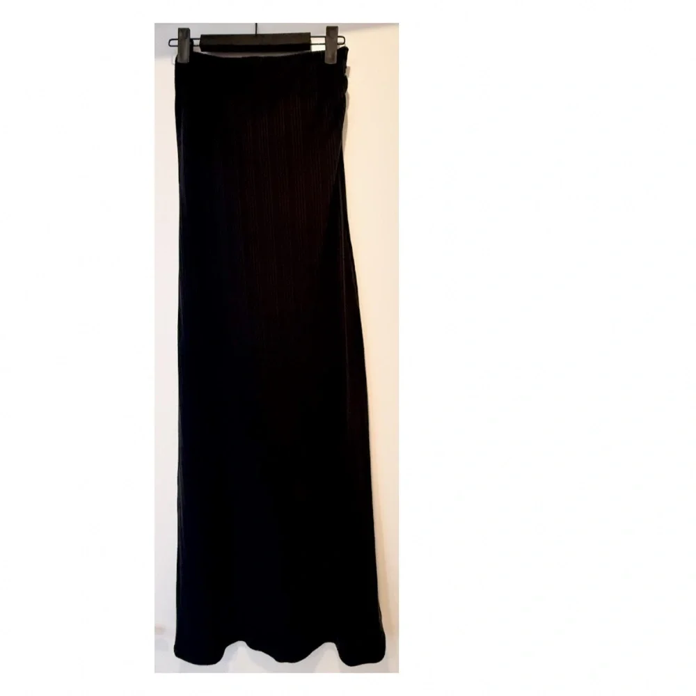 NWOT Vitamin A Strapless Midi Dress w/ Built-in Bra | Small | Perfect Condition - Picture 6 of 15